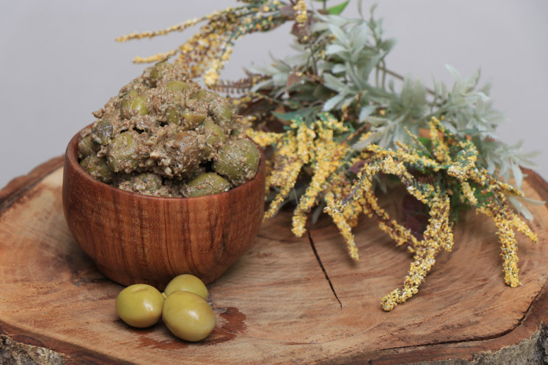 قیمت زیتون پرورده درجه یک